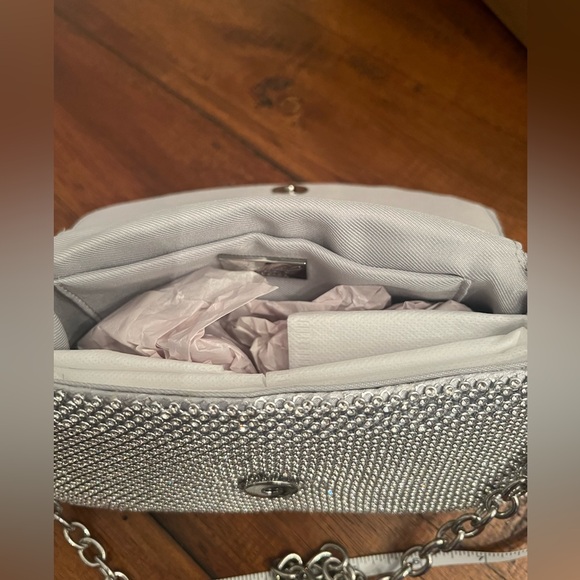 Badgley Mischka | Crystal Mesh Evening Bag - Picture 5 of 6